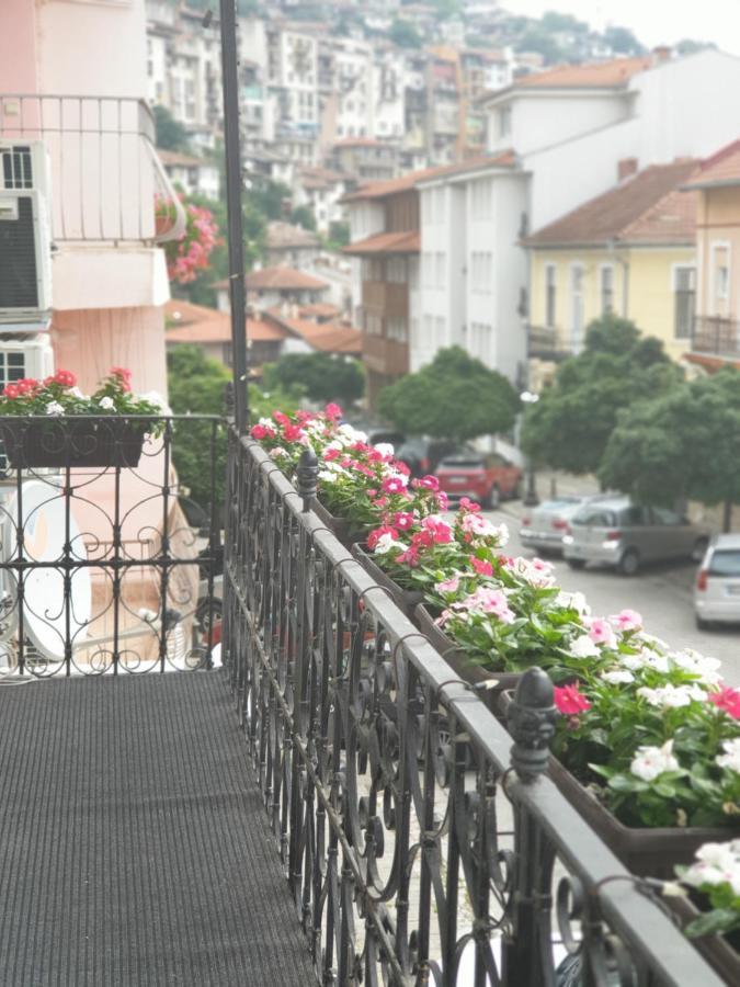 Къща За Гости Дарая Veliko Tŭrnovo Eksteriør bilde